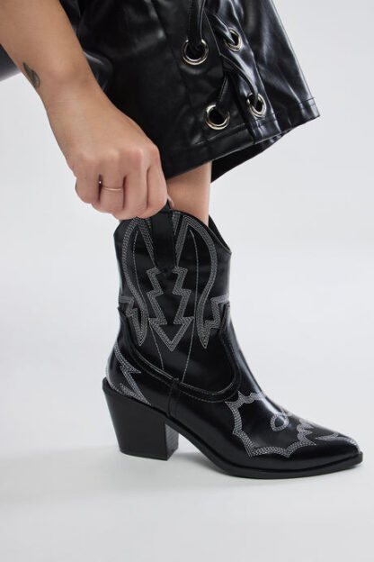 Botas de Estilo Vaquero con Tacón Alto