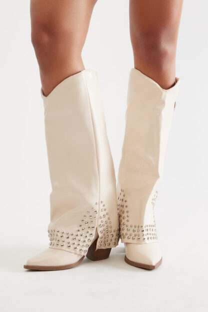 Botas Altas con Detalles de Tachas y Hebilla - Image 10