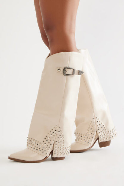 Botas Altas con Detalles de Tachas y Hebilla - Image 7